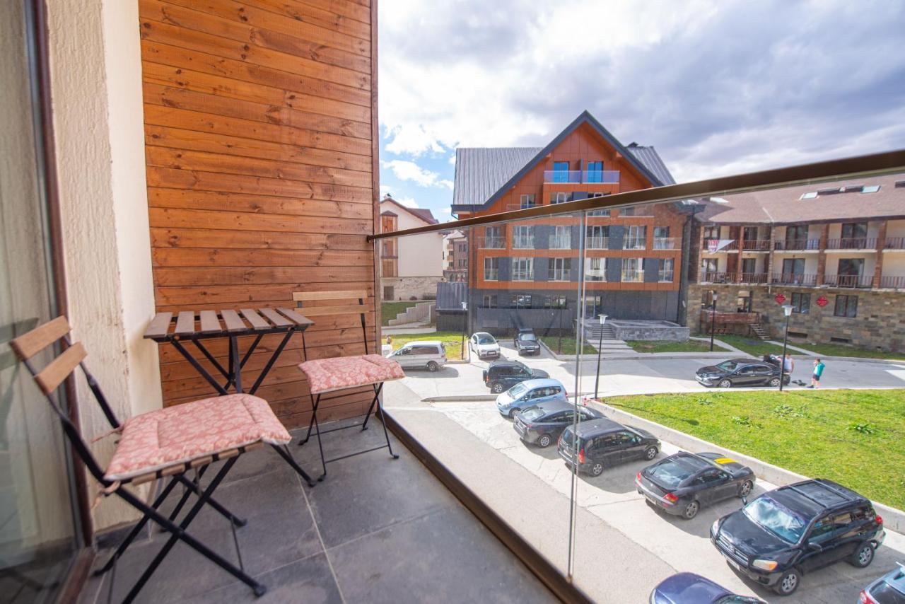 Very Fast Wifi And Own Park Place!! Gudauri Exterior photo